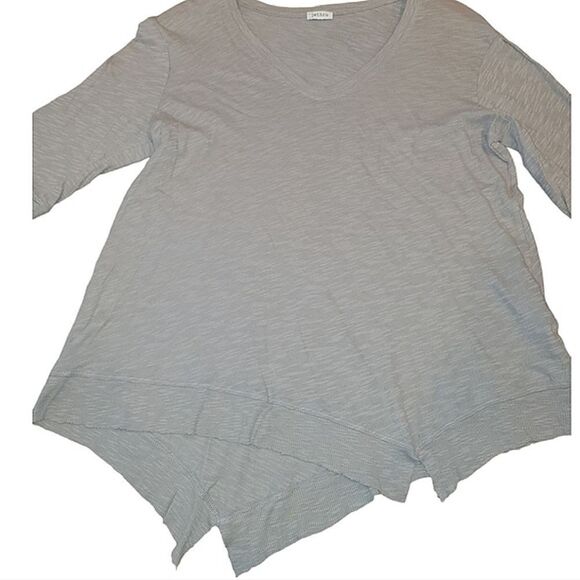 NWT Jethro Neiman Marcus Gray Gray Distressed Hem Asymmetrical Top Tshirt M - Picture 2 of 12